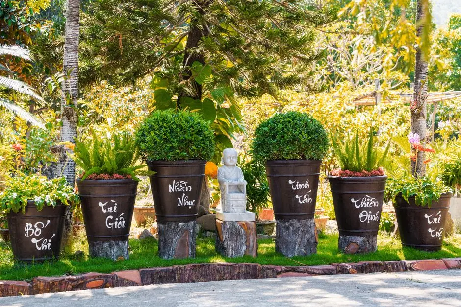 Greens & Outdoors at RAYMOND KANDIVALI MUMBAI, Mumbai